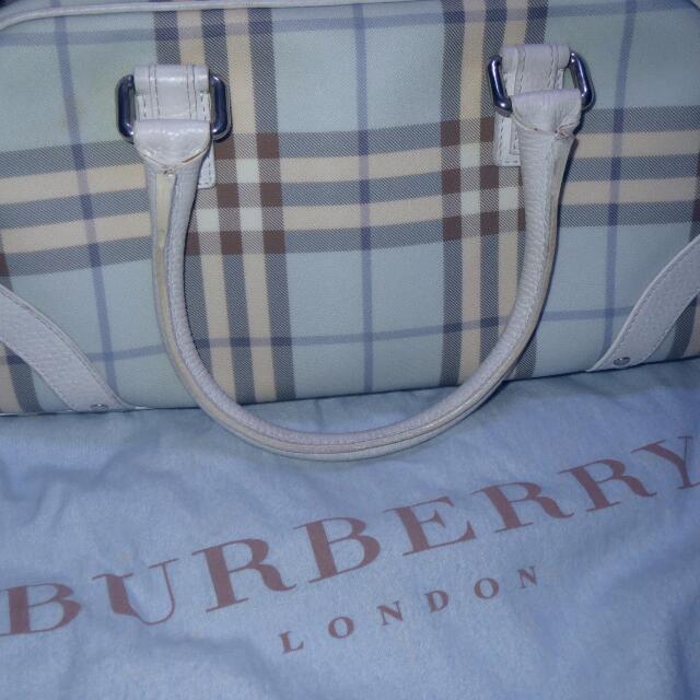 Original Burberry boston bag, Luxury, Bags & Wallets on Carousell