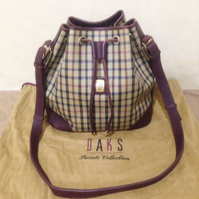 Daks bucket bag price hotsell