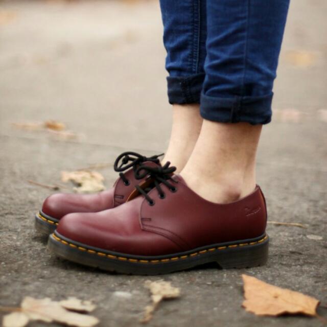 dr marten low cut