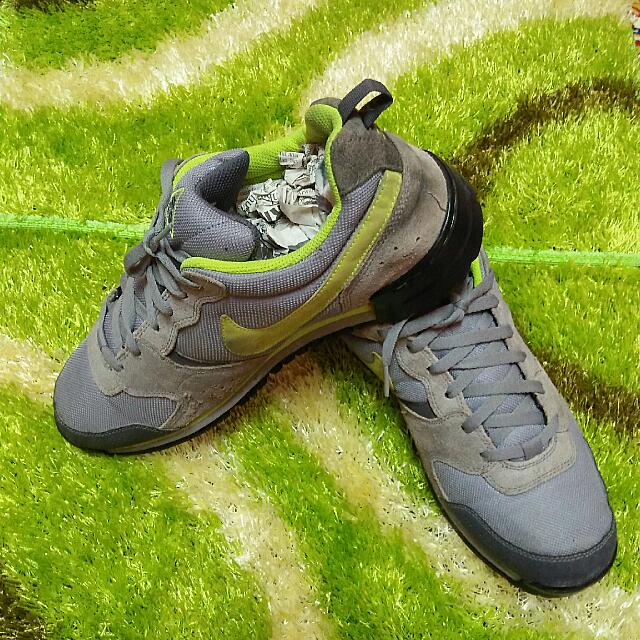 kasut nike acg