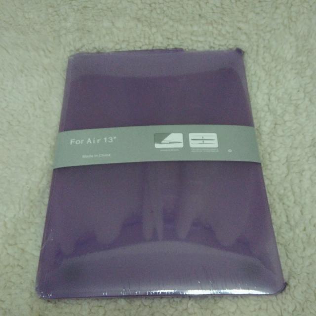 Macbook Air Case 13" With Keyboard Cover (Category: Computer Keyboard) located in Quezon City. Submitted by trendsites.manila (Listing ID 120261772, Image 2). Description: .