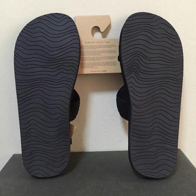 Reef Crossover Sandals Men s Fashion Footwear Flipflops and