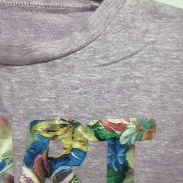 T-shirt (Category: Shirts) located in Quezon City. Submitted by misspee (Listing ID 120329081, Image 2). Description: .