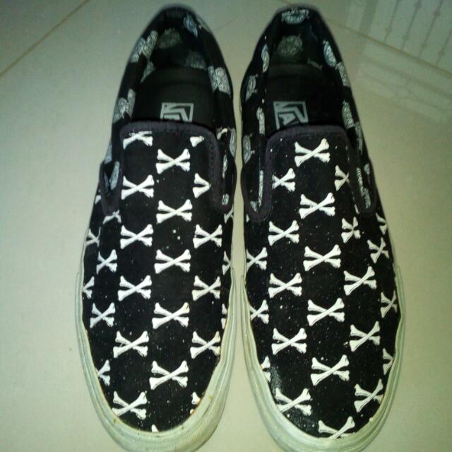 vans wtaps slip on bones