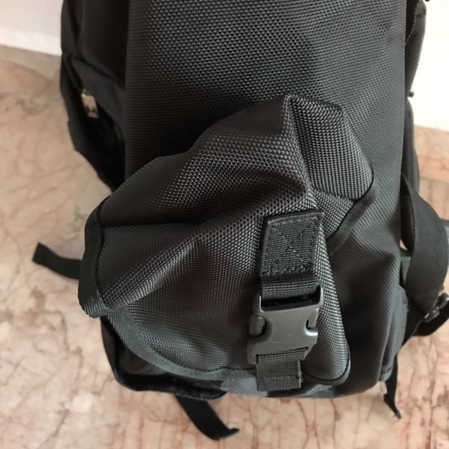 Zinc Bag, Men's Fashion, Bags, Sling Bags on Carousell