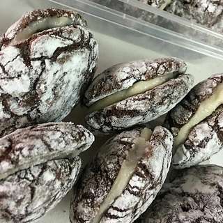 Red Velvet Crinkles With Creamcheese Filling