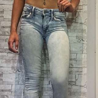 H&M Jeans; Size 25/32