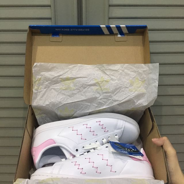 Adidas stan smith store pink zig zag