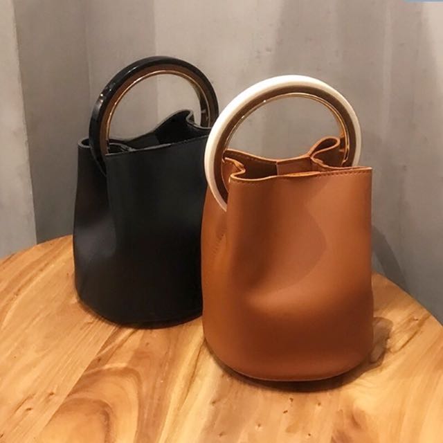 round bucket bag