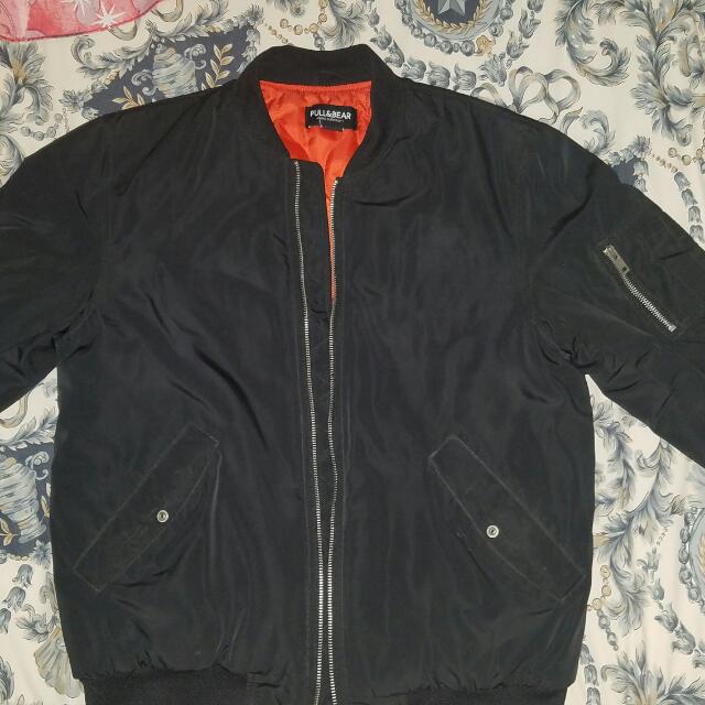 Jaket bomber clearance pull and bear