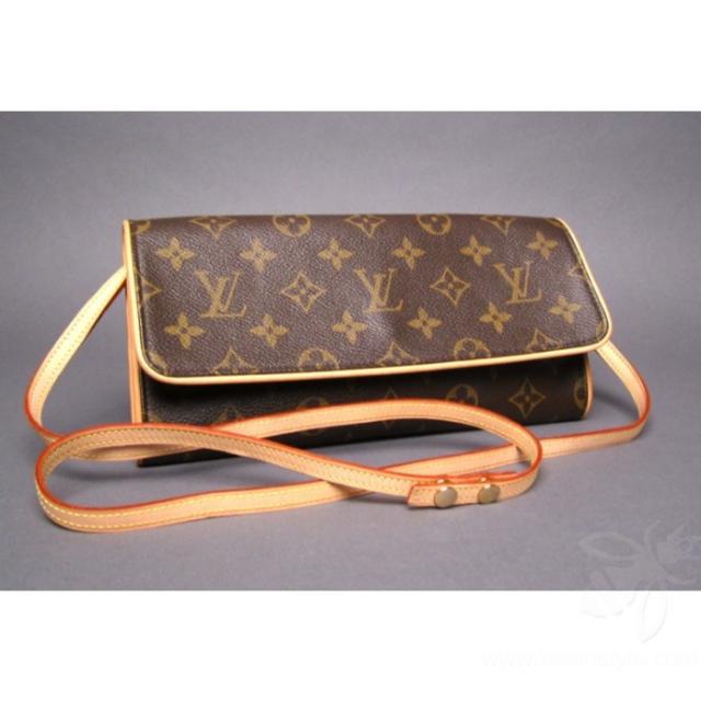 lv pochette sling