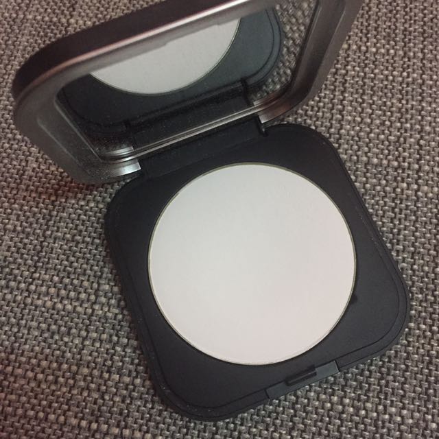 Makeup Forever Hd Pressed Powder Health Beauty Makeup On Carousell
