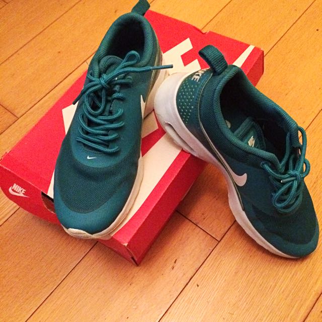 nike air max thea women sale red