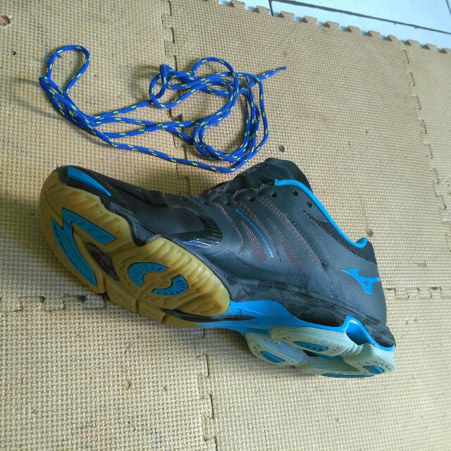 Harga sepatu mizuno wave lightning z2 store