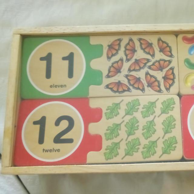 melissa and doug self correcting number puzzle