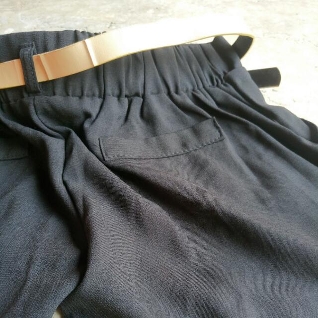 Shorts (Category: Shorts) located in Quezon City. Submitted by misspee (Listing ID 120671832, Image 3). Description: .