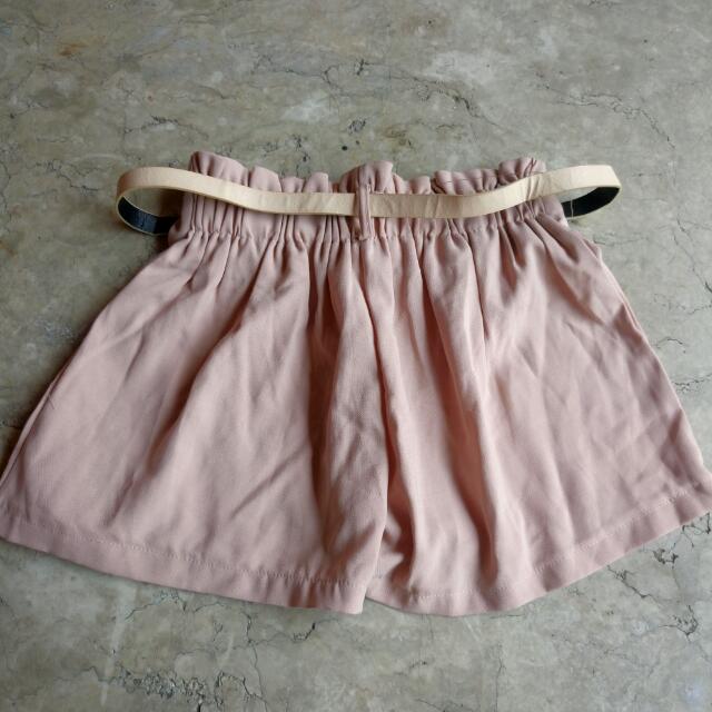 Shorts (Category: Shorts) located in Quezon City. Submitted by misspee (Listing ID 120675283, Image 2). Description: .