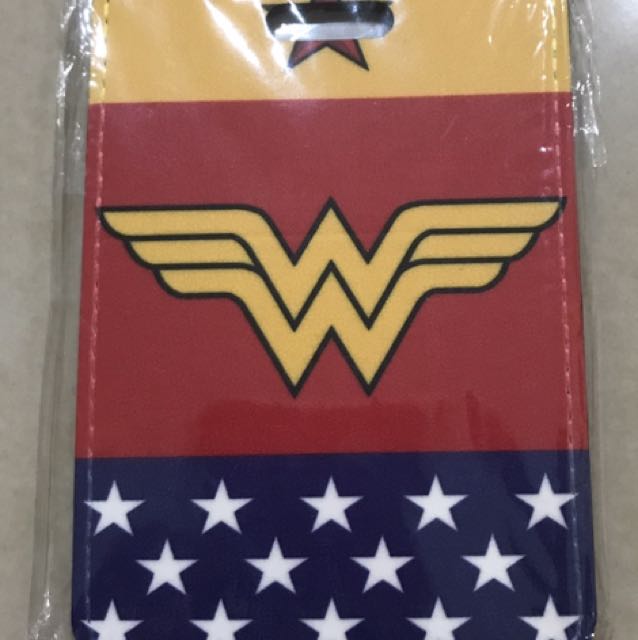 wonder woman luggage tag