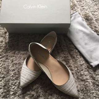 Calvin klein clearance flat shoes sale