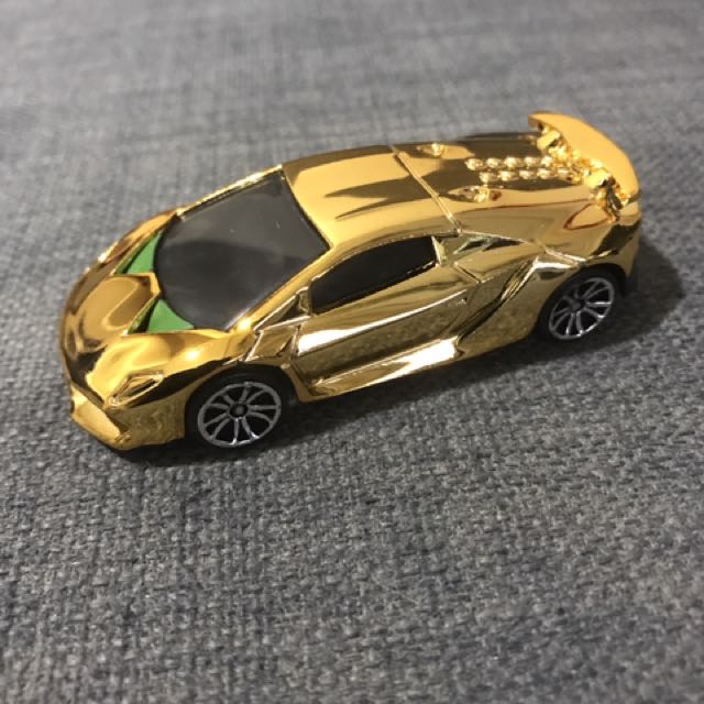 hot wheels lamborghini sesto elemento gold