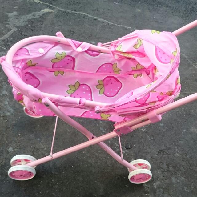 玩具小推娃娃車 玩具在旋轉拍賣