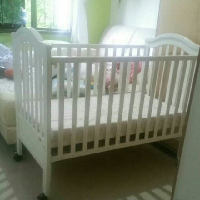 baby one baby cot