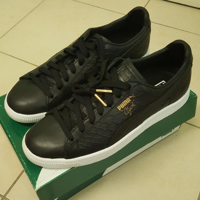 BNIB PUMA BLACK CLYDE DRESSED US9 UK8 Men s Fashion Footwear Sneakers on Carousell