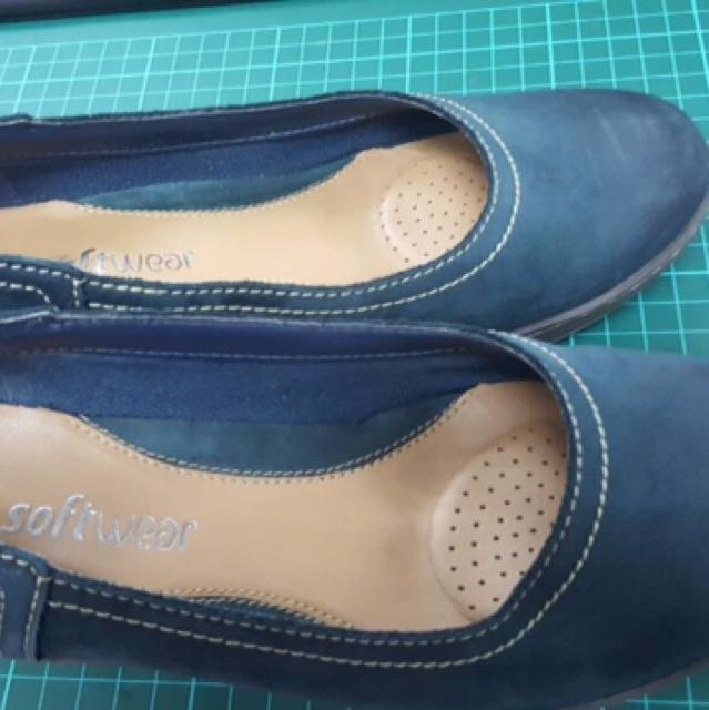 clarks cushion soft loafers
