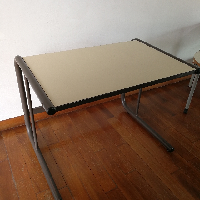 Artwright sales computer table