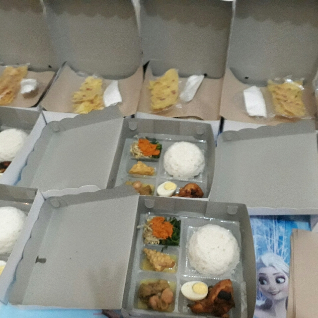 Dapur Risma Melayani Pemesanan Nasi Kotak Dan Tumpeng Juga Melayani Catering Kecil Untuk Acara Rumahan Arisan Sunatan Acara Keluarga Nasi Bento 10rb Nasi Kotak 12rb Tumpeng Menyesuaikan Besarnya Makanan Minuman Makanan Instan Di Carousell