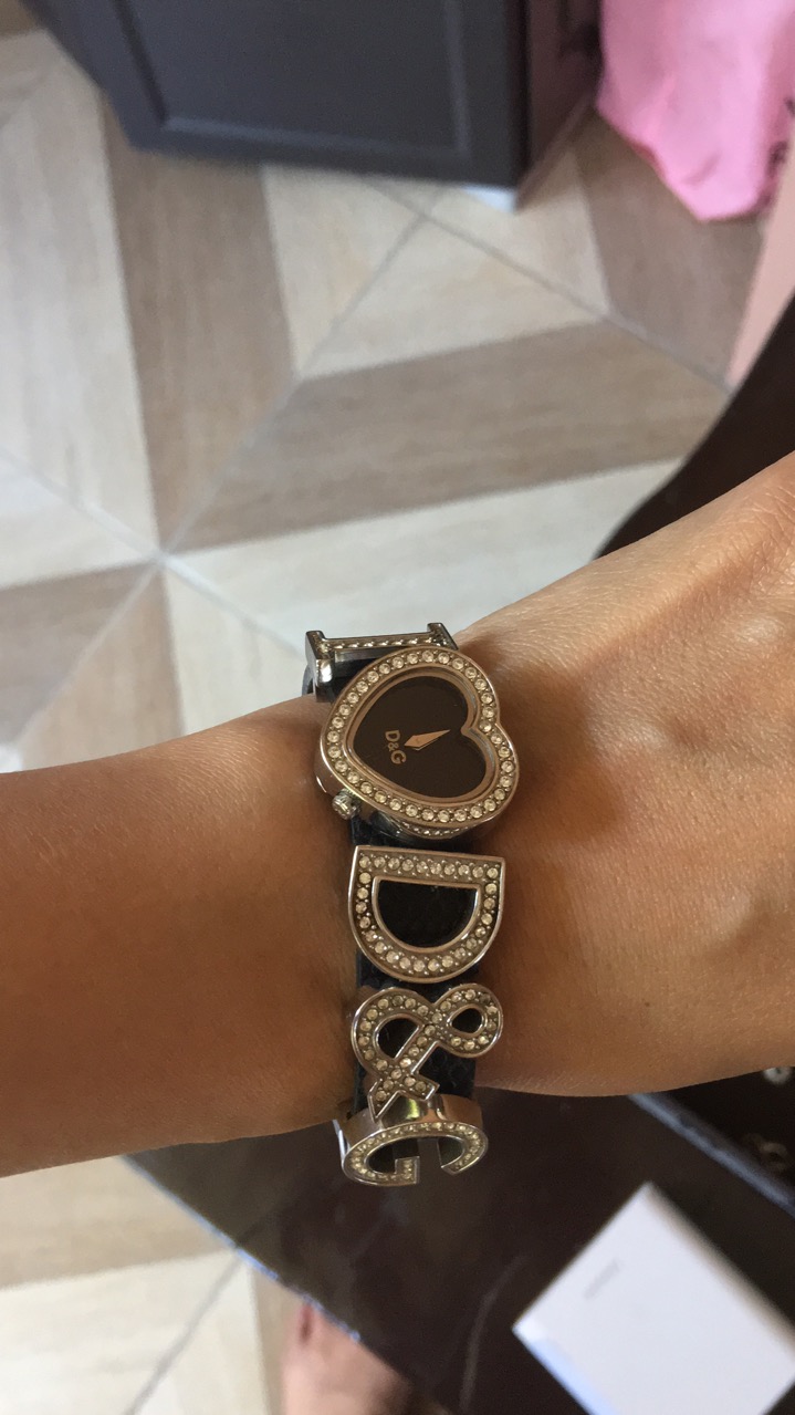 DOLCE AND GABBANA BRACELET WATCH, Women's Fashion, Watches & Accessories,  Watches on Carousell