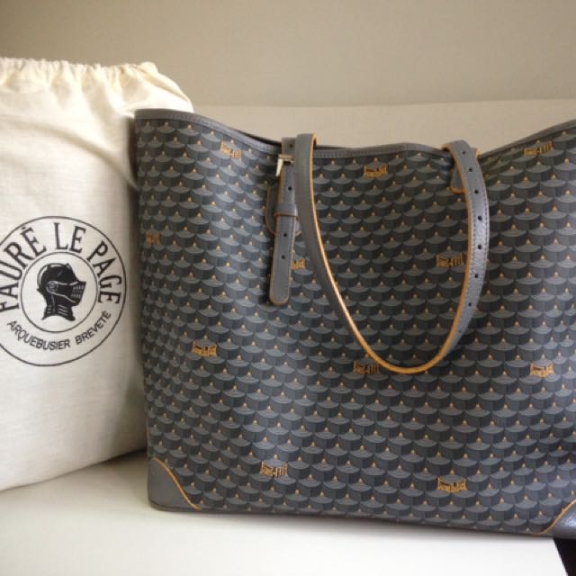 Louis Vuitton Oversized Monogram Bags — CNK Daily (ChicksNKicks)