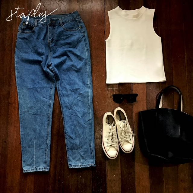 HW Mom Jeans (Category: Jeans) located in Quezon City. Submitted by staples_ (Listing ID 120953671, Image 1). Description: .