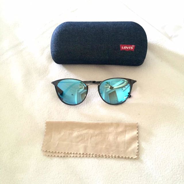 levis polarized sunglasses