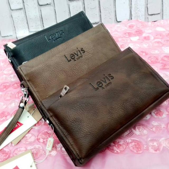 MEN CLUTCH BAG JEEP/ LEVIS, Men's Fashion, Bags, Belt bags, Clutches and  Pouches on Carousell
