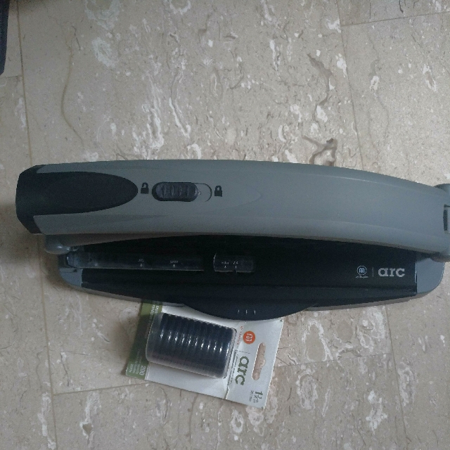 Staples Arc Punch Set, Hobbies & Toys, Stationery & Craft, Craft Supplies & Tools on Carousell