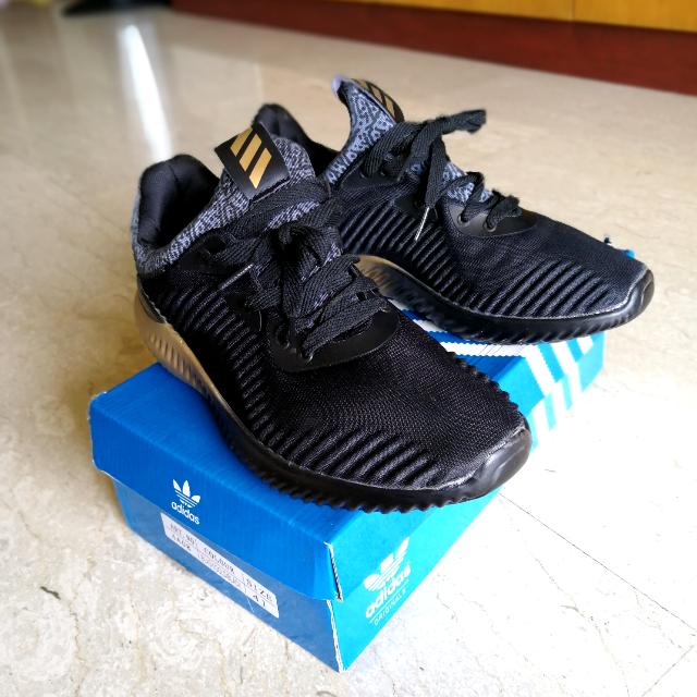 adidas alphabounce black and gold