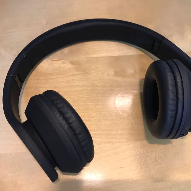 Headphone (STATUS), Audio, Headphones & Headsets on Carousell