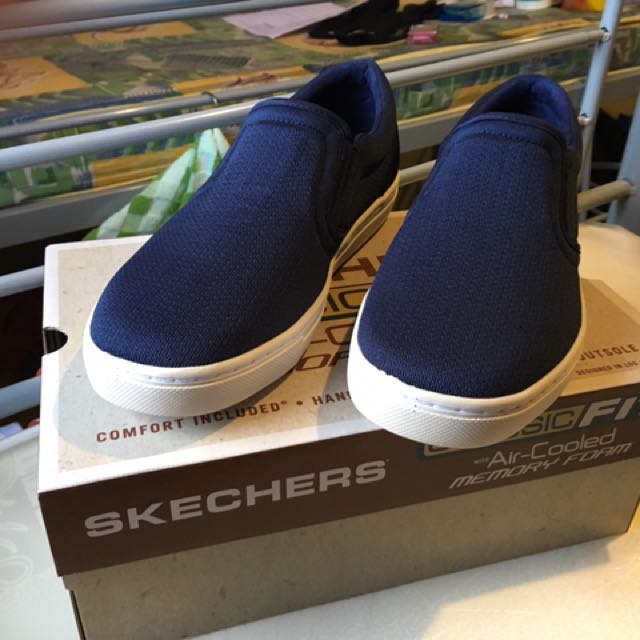 skechers air cooled classic fit