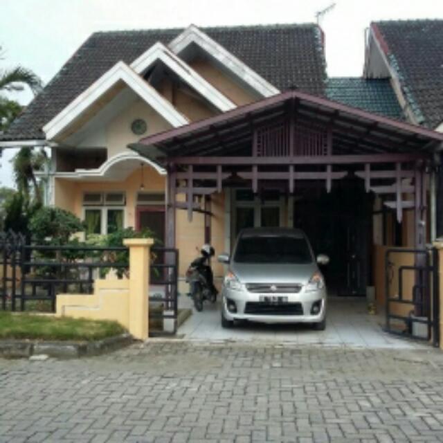 Rumah Dijual Di Komplek Cemara Hijau Medan