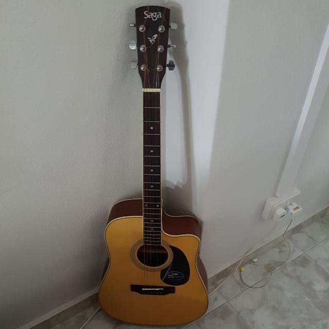 Saga acoustic guitar, Hobbies & Toys, Music & Media, Musical ...