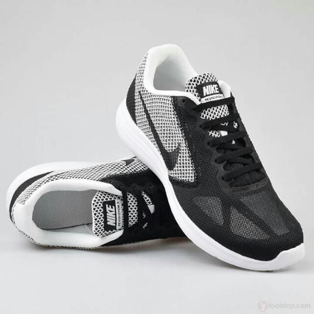 Sepatu Running Nike Original Noke Revolution 3 Olshop Fashion Olshop Pria Di Carousell