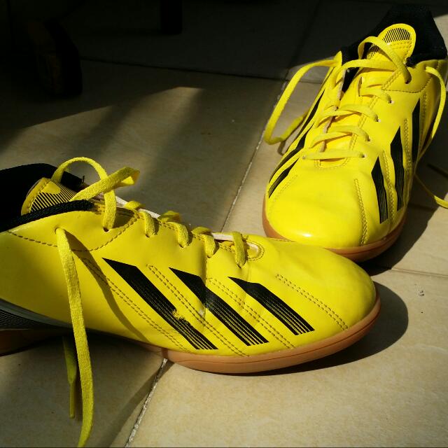 Adidas f5 futsal sales