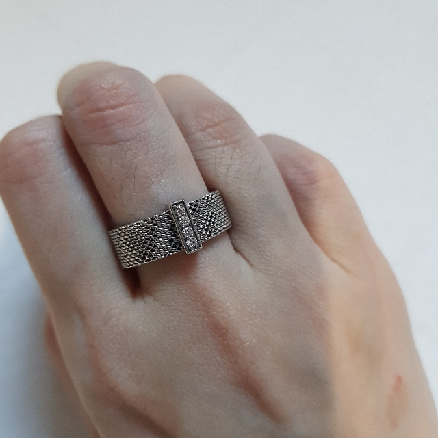 Tiffany mesh ring with hotsell diamonds