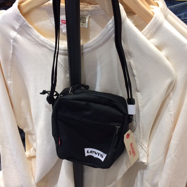 levis sling bag malaysia