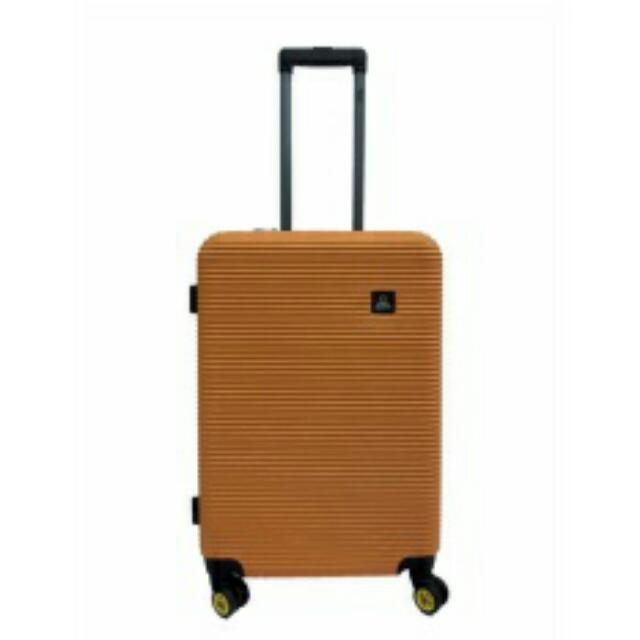 national geographic abroad luggage