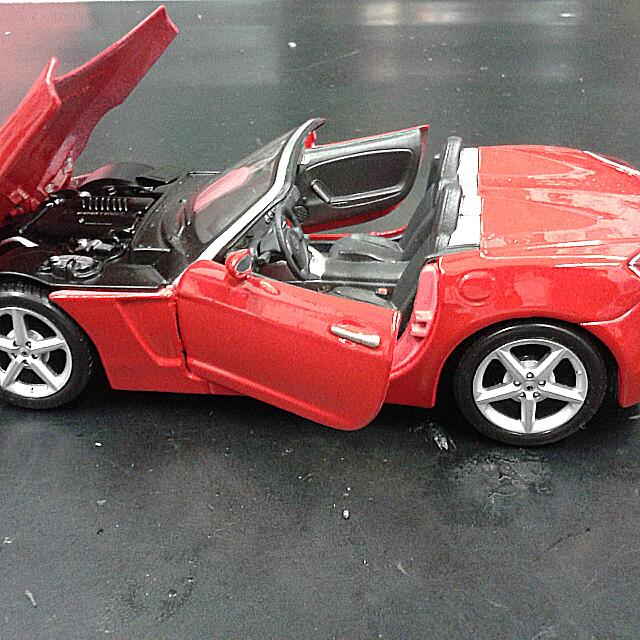 Maisto saturn best sale sky diecast