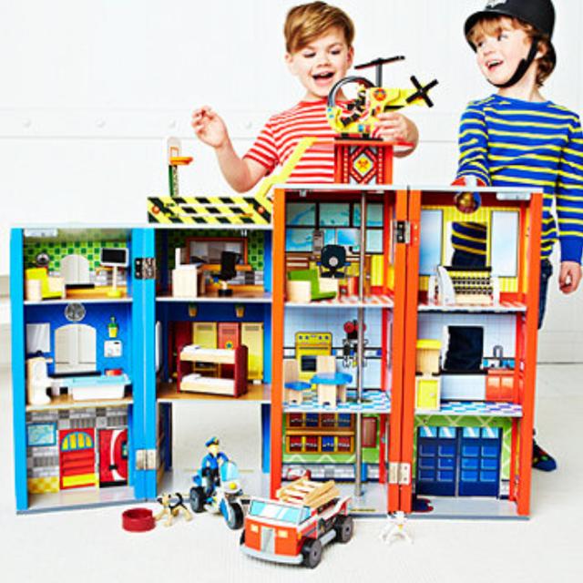 Elc Rescue Station Fire Station Babies Kids Toys Walkers On Carousell Elc kindergarten fire engine toy with emergency sounds. carousell