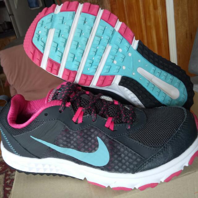 womens fashion nike sneakers