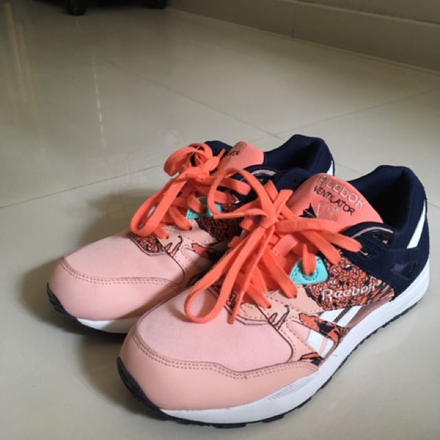 reebok sports shoes images